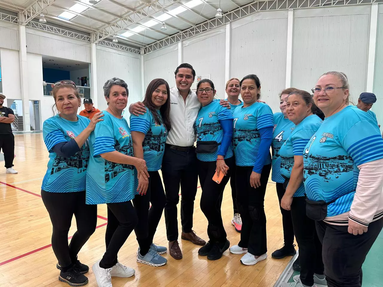 Éxito total en el torneo de cachibol de la capital