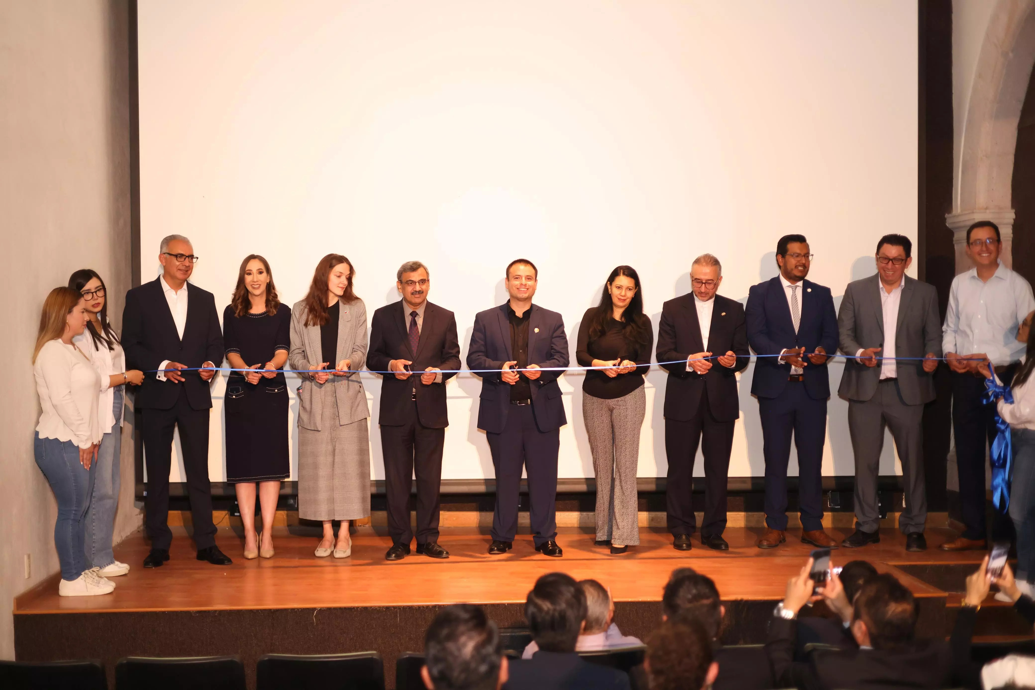 Arrancan las muestras culturales nacionales e internacionales del festival de ciudades mexicanas patrimonio mundial en Zacatecas.